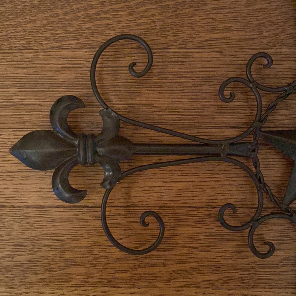 Wrought iron lightweight cross decorative - Picture 4 of 6